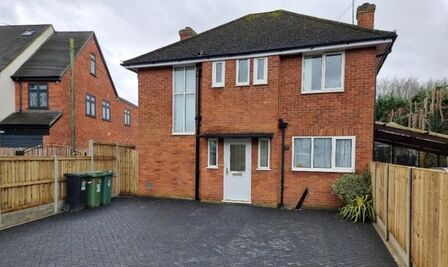 Coningesby Drive, 3 bedroom Detached House to rent, £2,250 pcm