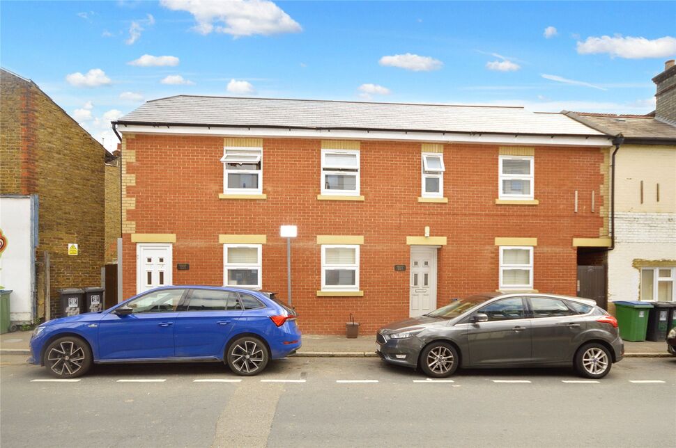 2 bedroom Flat for sale, Whippendell Road, Watford, WD18 £270,000