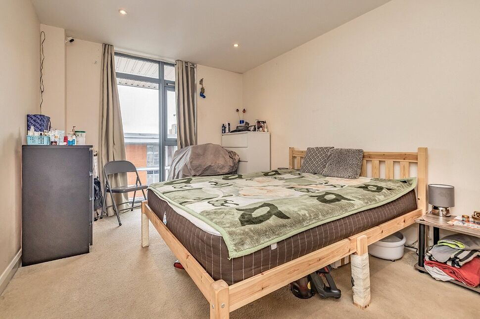 2 bedroom Flat for sale, Whippendell Road, Watford, WD18 £270,000