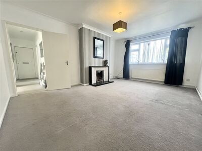 Hempstead Road, 2 bedroom  Flat to rent, £1,650 pcm