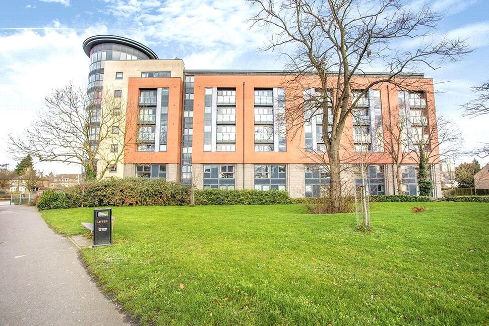Main image of 1 bedroom Flat for sale, St. Albans Road, Watford, WD17