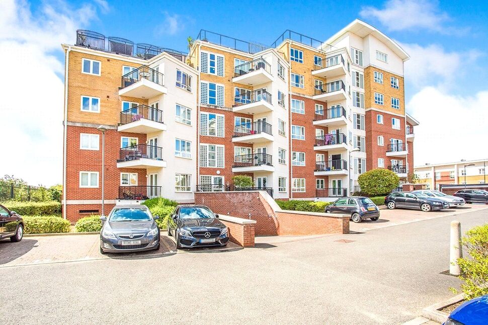 Main image of 2 bedroom Flat for sale, The Gateway, Watford, WD18