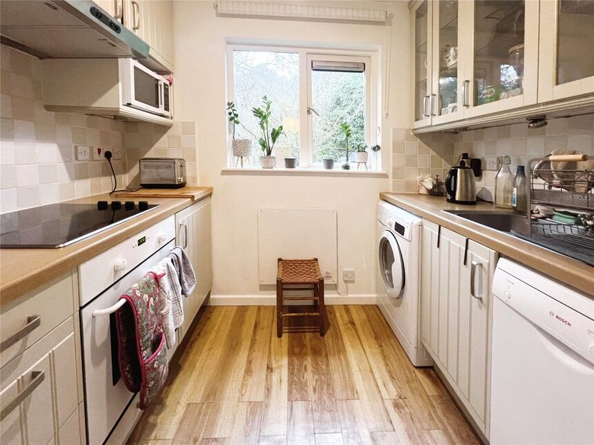 Main image of 1 bedroom  Flat to rent, Windermere Close, Chorleywood, Hertfordshire, WD3