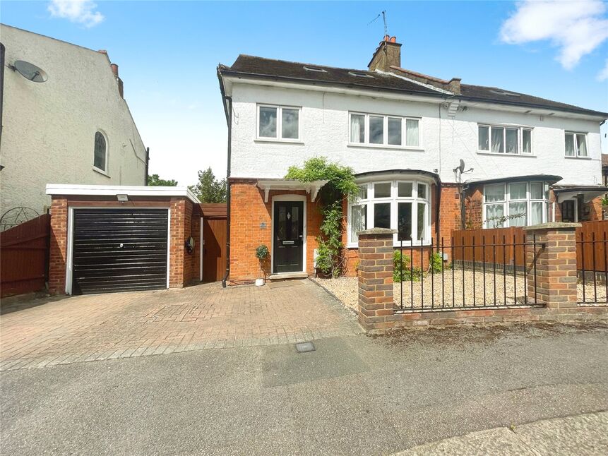 Main image of 5 bedroom Semi Detached House for sale, Monmouth Road, Watford, Hertfordshire, WD17