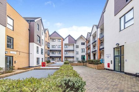 Attenborough Court, 2 bedroom  Flat for sale, £320,000