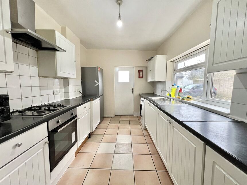 Main image of 3 bedroom Mid Terrace House to rent, Vicarage Road, Watford, Hertfordshire, WD18