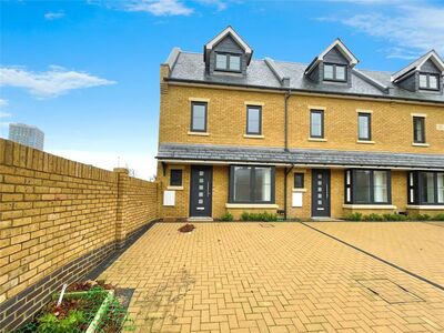4 bedroom End Terrace House for sale
