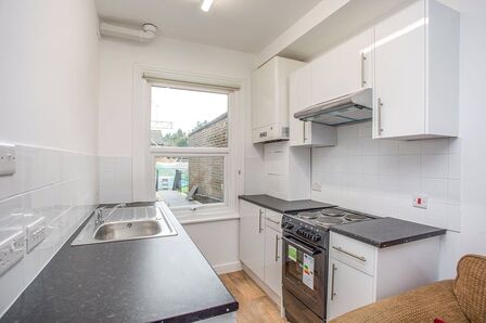 Watling Street, 2 bedroom  Flat to rent, £1,400 pcm