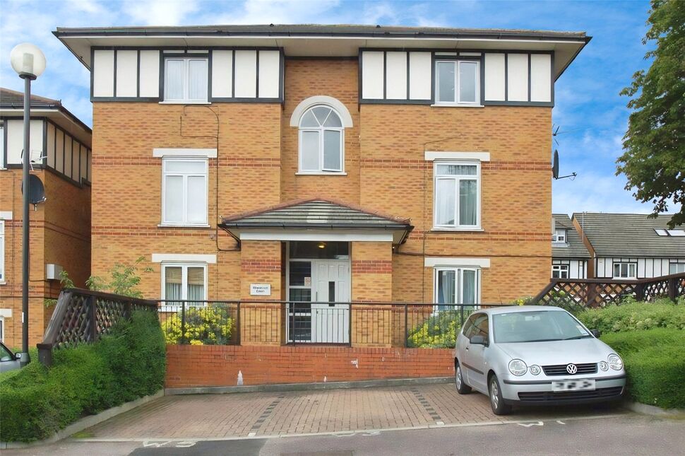 Main image of 1 bedroom  Flat to rent, Wenlock Gardens, London, NW4