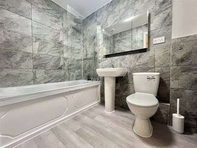 Orphanage Road, 2 bedroom  Flat to rent, £1,550 pcm