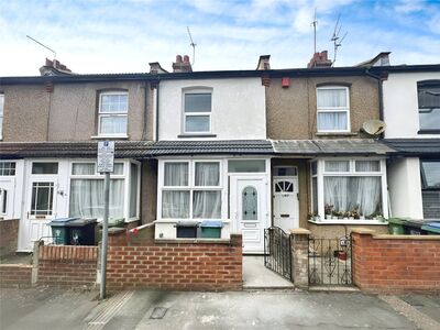 Pretoria Road, 3 bedroom Mid Terrace House to rent, £1,850 pcm