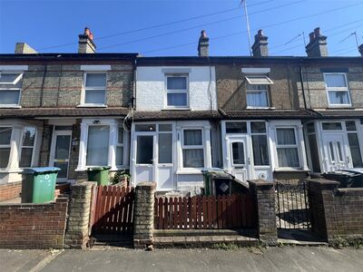 St. Marys Road, 2 bedroom Mid Terrace House to rent, £1,700 pcm