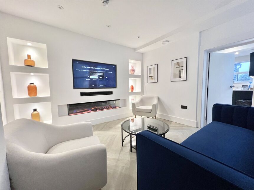 Main image of 1 bedroom Room to rent, Queens Place, Watford, Hertfordshire, WD17