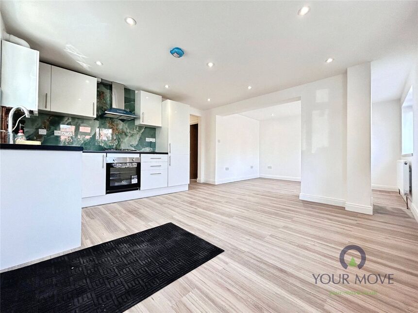 Main image of 3 bedroom Flat to rent, College Road, Abbots Langley, Hertfordshire, WD5