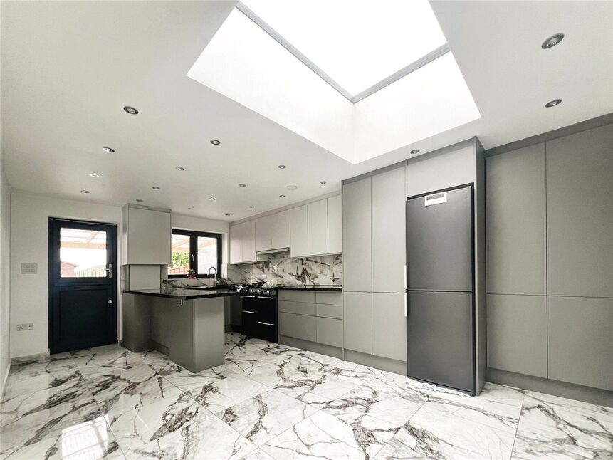 Main image of 3 bedroom End Terrace House to rent, Pioneer Way, Watford, Hertfordshire, WD18