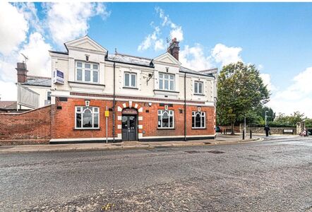 Vicarage Road, 2 bedroom  Flat to rent, £1,600 pcm