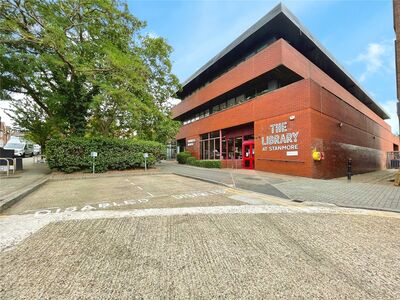 Stanmore Hill, 1 bedroom  Flat for sale, £240,000
