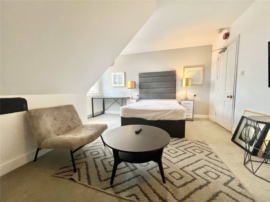 Main image of Room to rent, Grosvenor Road, Watford, Hertfordshire, WD17