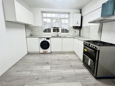 Whippendell Road, 3 bedroom House to rent, &pound;2,350 pcm