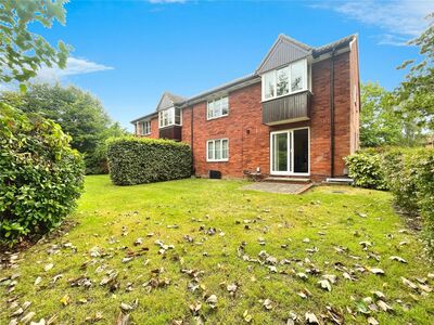 Ebury Road, 1 bedroom Flat for sale, &pound;230,000