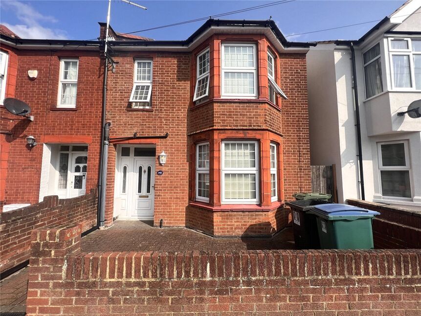 Main image of 1 bedroom Property to rent, Queens Avenue, Watford, Hertfordshire, WD18