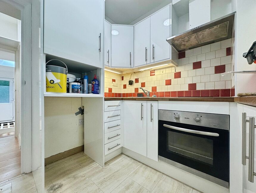 Main image of 1 bedroom Flat to rent, Queens Road, Watford, Hertfordshire, WD17