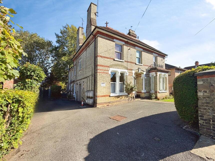 Main image of 1 bedroom Flat for sale, Alexandra Road, Watford, Hertfordshire, WD17