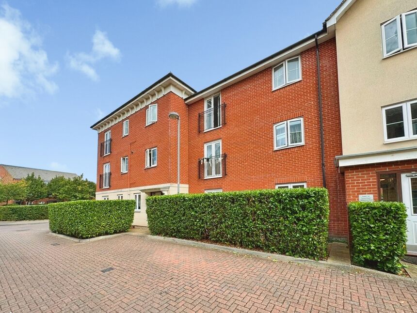 Main image of 2 bedroom Flat to rent, Williamson Road, Watford, Hertfordshire, WD24