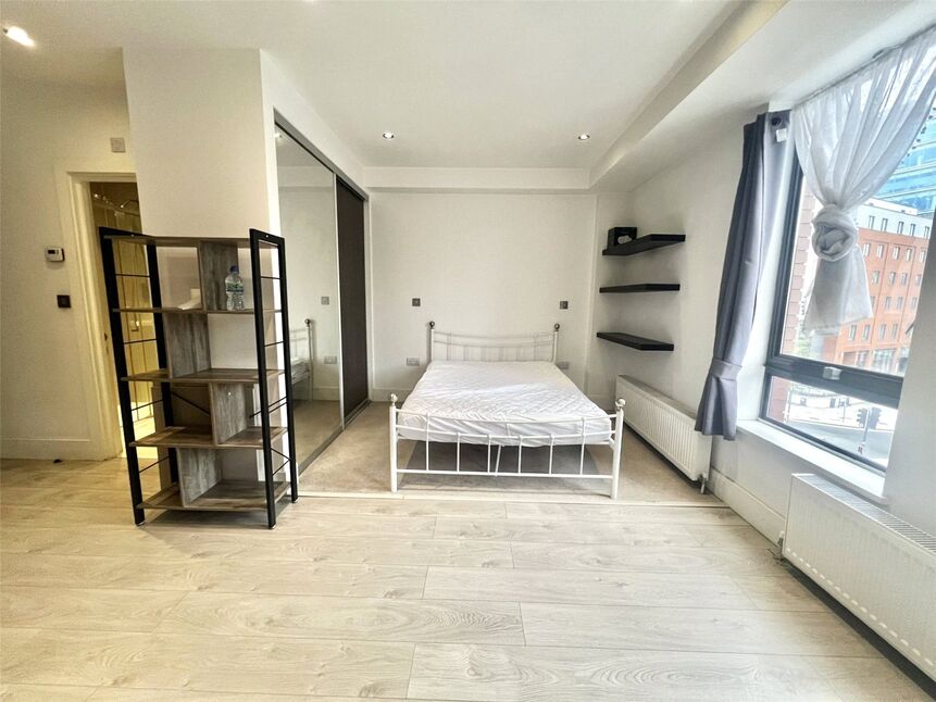 Main image of Flat to rent, Clarendon Road, Watford, Hertfordshire, WD17