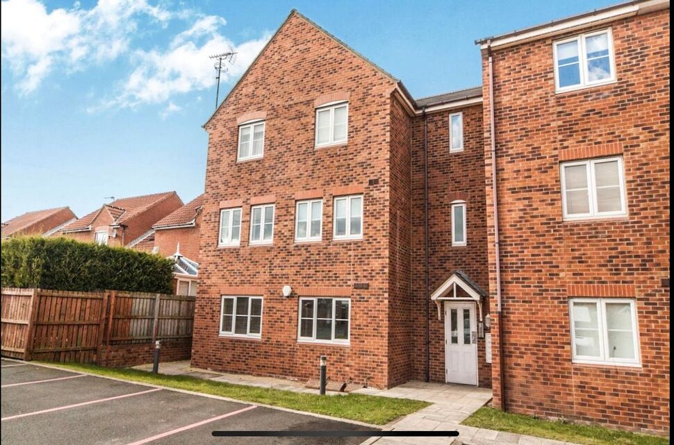 Main image of 2 bedroom House for sale, Heathfield, West Allotment, Tyne and Wear, NE27