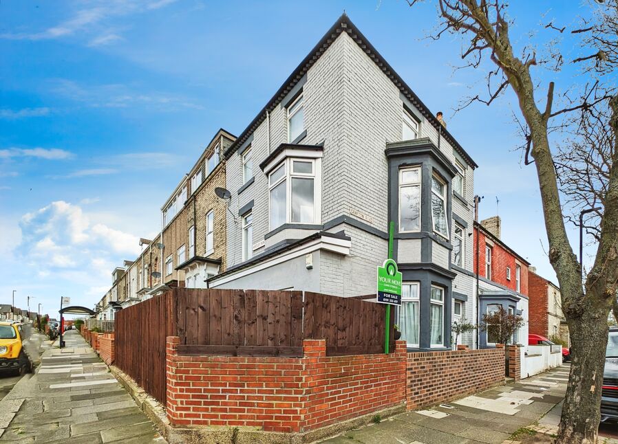 2 bedroom End Terrace Flat to rent