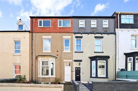 Percy Road, 1 bedroom  Flat for sale, £113,000
