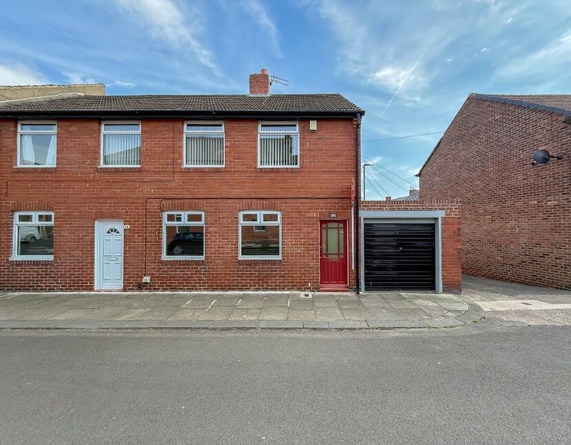 Main image of 3 bedroom Flat for sale, Hylton Street, North Shields, Tyne and Wear, NE29