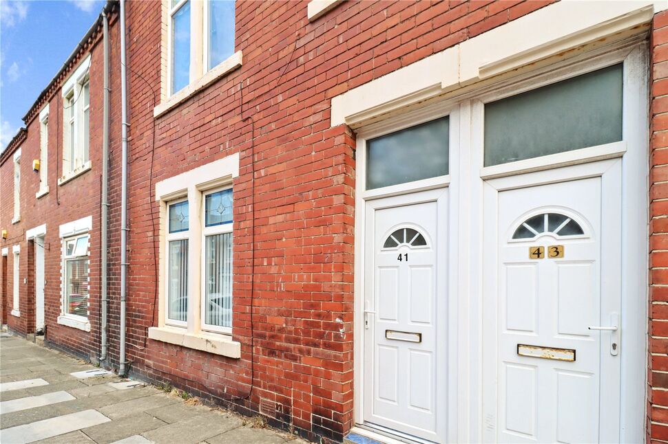 Main image of 2 bedroom  Flat to rent, Brabourne Street, South Shields, Tyne and Wear, NE34