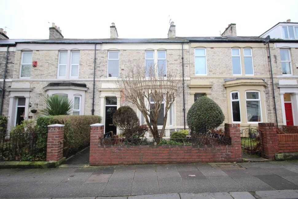 Main image of 2 bedroom Mid Terrace Flat to rent, Alma Place, North Shields, Tyne and Wear, NE29