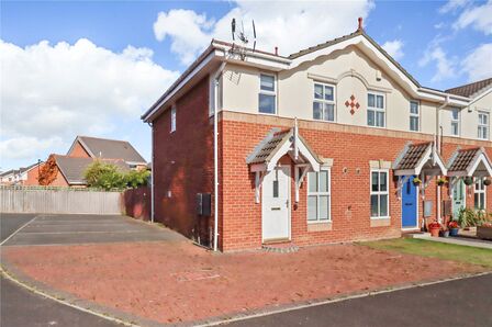 2 bedroom End Terrace House for sale