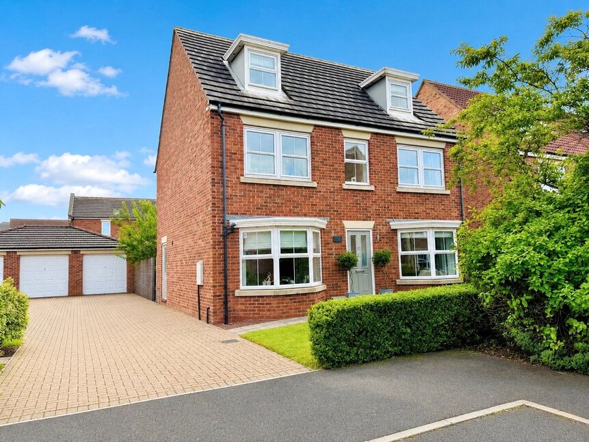 4 bedroom Detached House for sale
