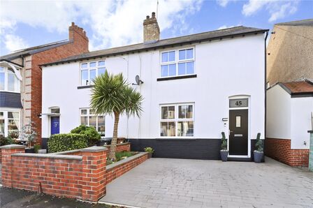 Uplands, 2 bedroom Semi Detached House for sale, £300,000