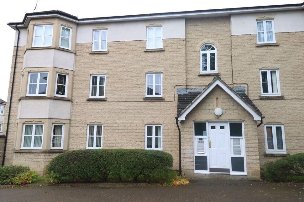 Main image of 2 bedroom  Flat to rent, Carnoustie Court, Whitley Bay, Tyne and Wear, NE25