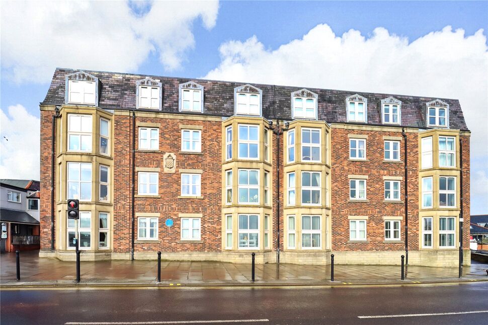 Main image of 2 bedroom  Flat for sale, Winslow Court, Cullercoats, Tyne and Wear, NE30