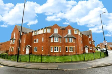 2 bedroom Flat for sale