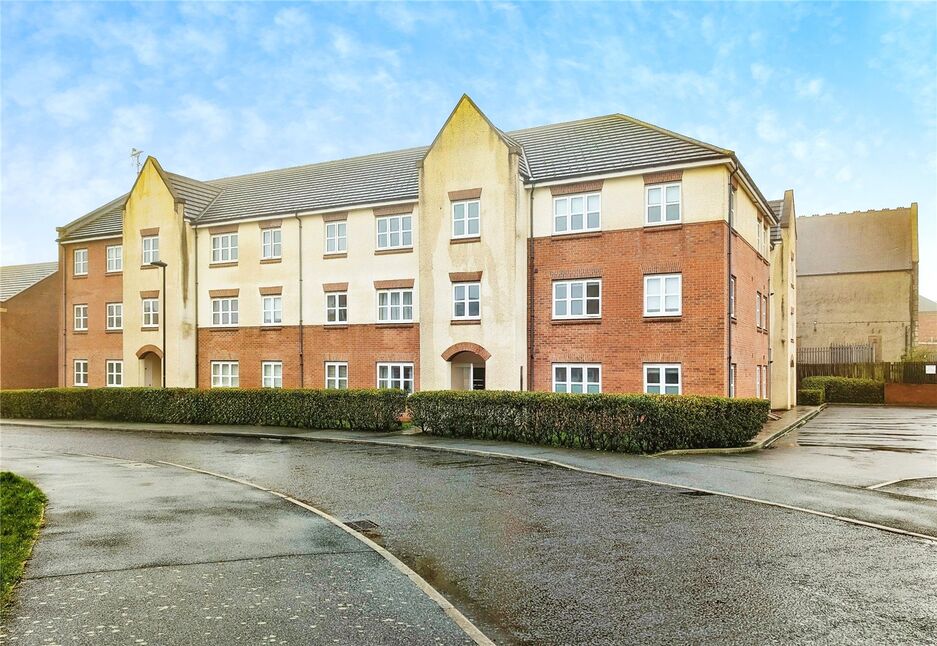 2 bedroom Flat for sale