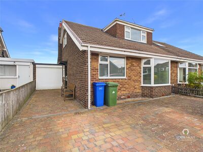 3 bedroom Semi Detached House to rent