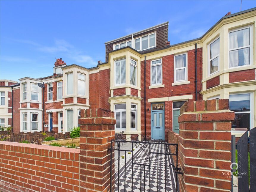 5 bedroom Mid Terrace House for sale