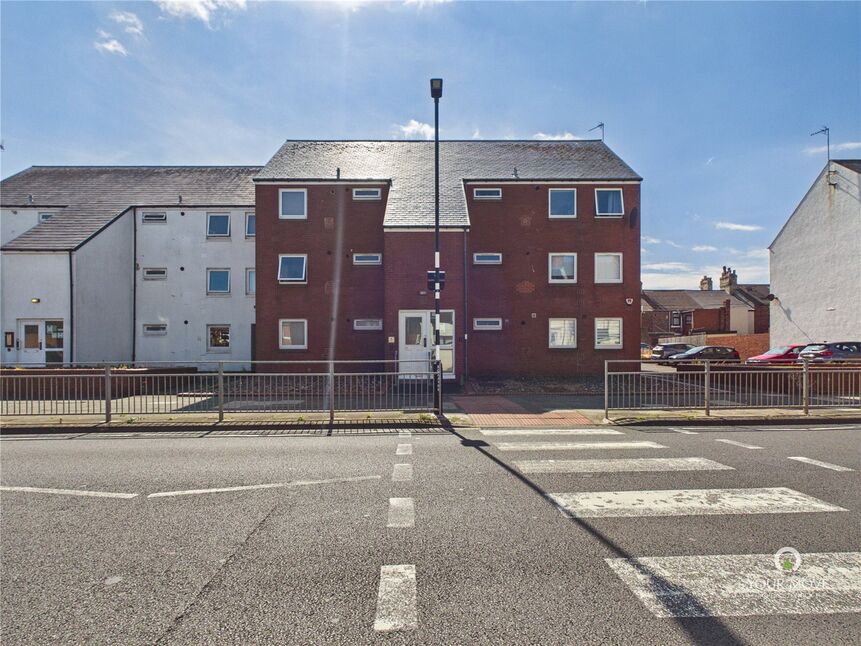 Main image of 2 bedroom Flat to rent, John Street, Cullercoats, Tyne and Wear, NE30