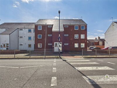 John Street, 2 bedroom Flat to rent, &pound;795 pcm