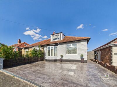 4 bedroom Semi Detached Bungalow for sale