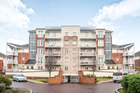 Kingfisher Court, 2 bedroom  Flat to rent, £900 pcm