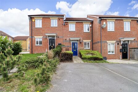 Betsey Place, 2 bedroom Mid Terrace House to rent, £750 pcm