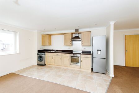 Palatine Place, 2 bedroom  Flat to rent, £700 pcm